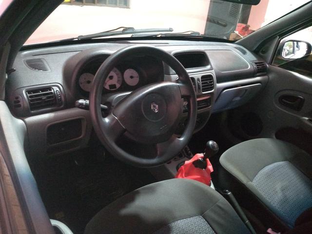 Renault Clio mod 2008 sedan 1.0 16v 4portasAuthentique - Foto 14