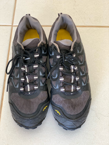 tenis bull terrier power grip