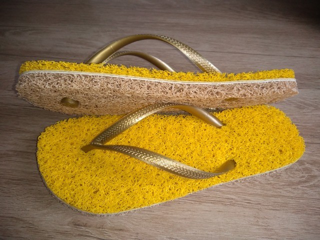 Chinelo de capacho massageador e antiderrapante - Foto 4