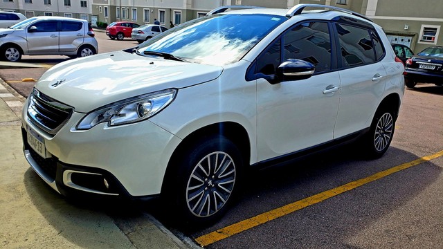 PEUGEOT 2008 2018 1.6 AUTOMATICO.
