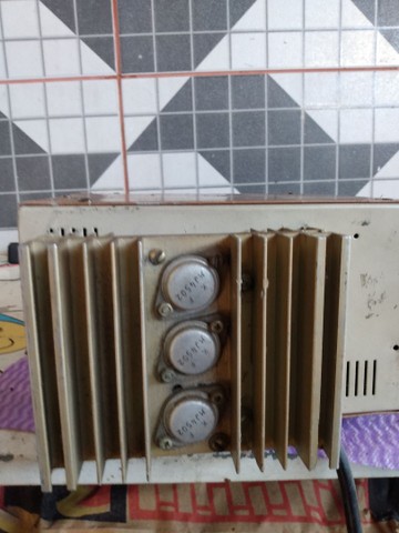 01 Fonte estabilizada de 15 Amp - Foto 3