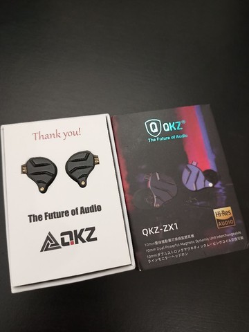 Fone de ouvido In-ear QKZ ZX1 (Novo) 