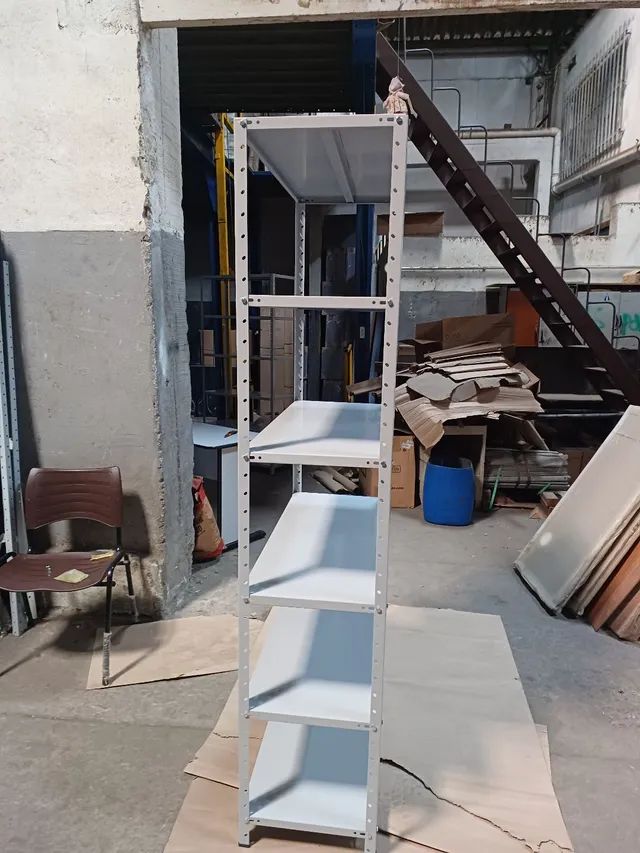 Vendo estante de aço 0,30 cm 6 bandejas.( só novas  )Lê a Descrição 
