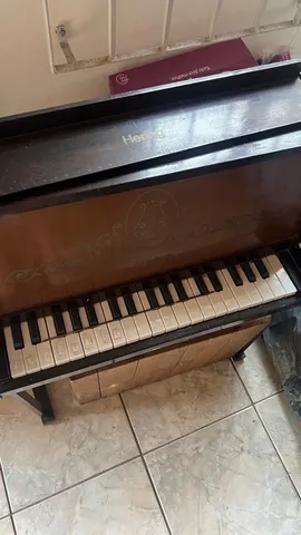 Teclado Piano antigo Hering, infantil, bom estado, Não