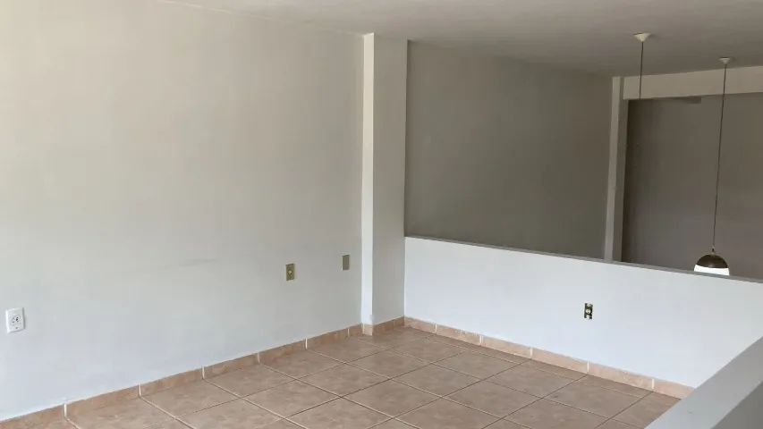 Loja Comercial  com Jirau Vila Santa Cecília  68 m2 com 2 wc.