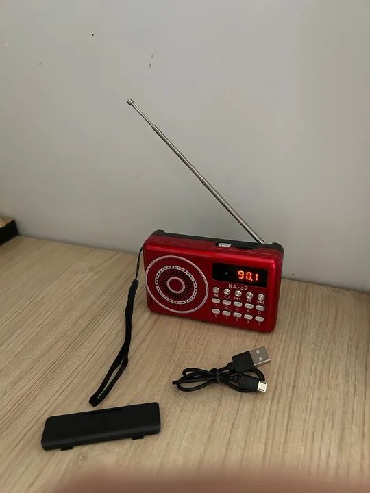 Rádio Portátil Vermelho - Foto 4