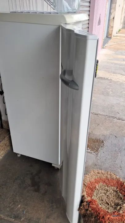 Frizzer 220v...bem novinho...entrego  - Foto 3