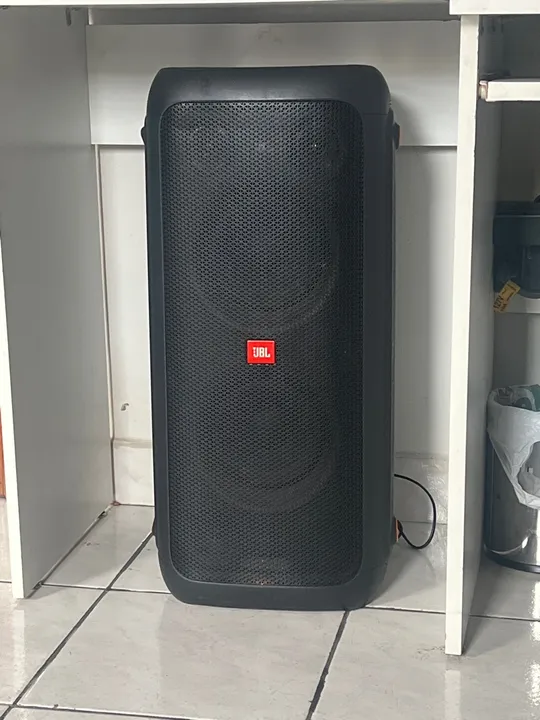 CAIXA JBL PARTY BOX 200