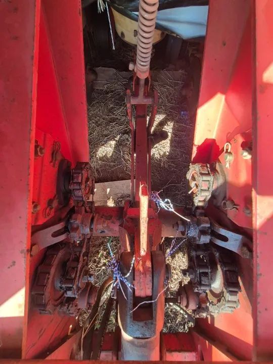 Plantadeira PSE 8 Semeato 9/45 - Foto 6