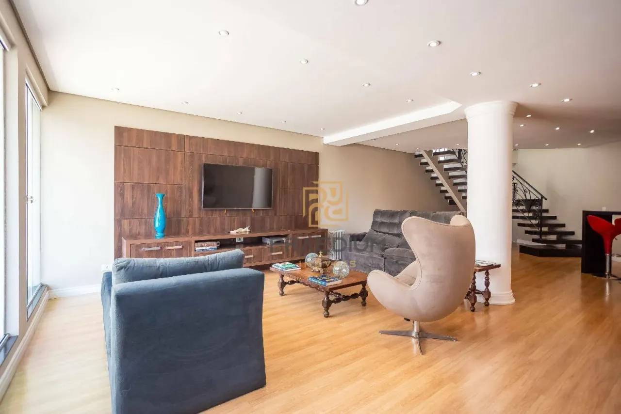 Sobrado com 3 dormitórios à venda, 395 m² por R$ 1.690.000,00 - Vista Alegre - Curitiba/PR