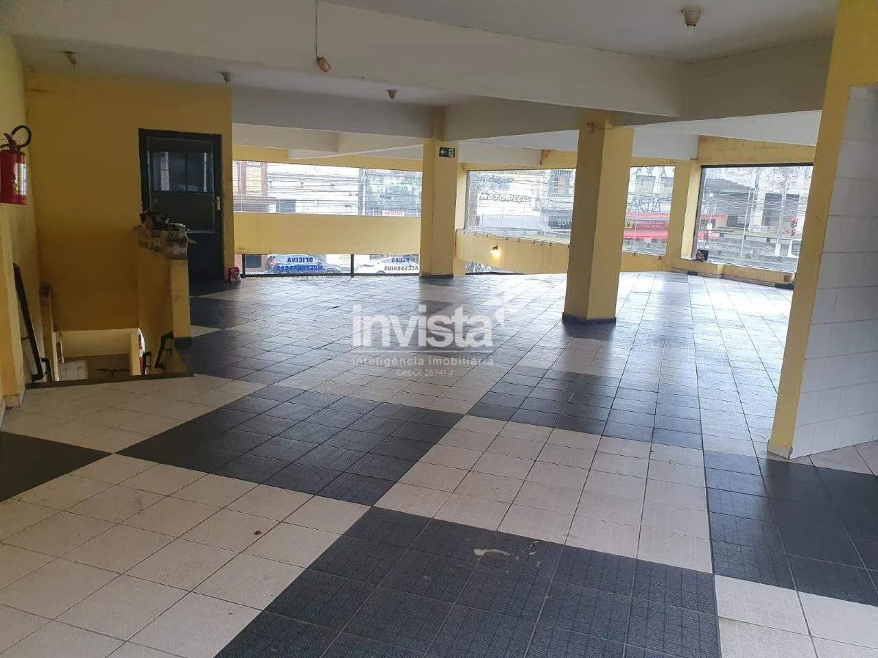 Loja/Ponto comercial de esquina com mezanino e fachada em vidros no Centro de Santos - Foto 4