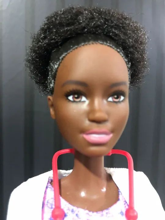 Barbie Profissões Veterinária 