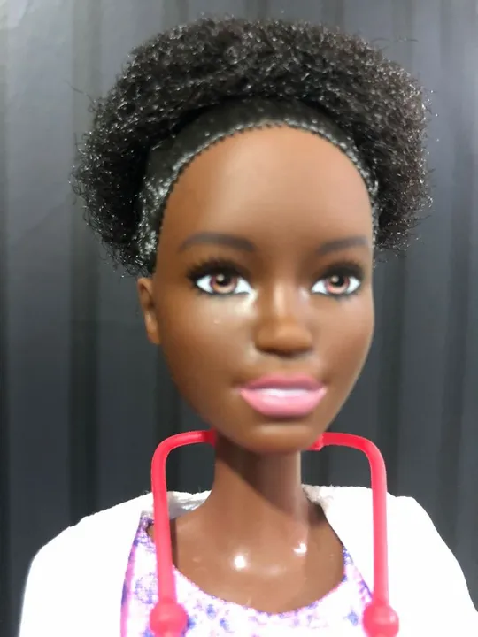Barbie Profissões Veterinária