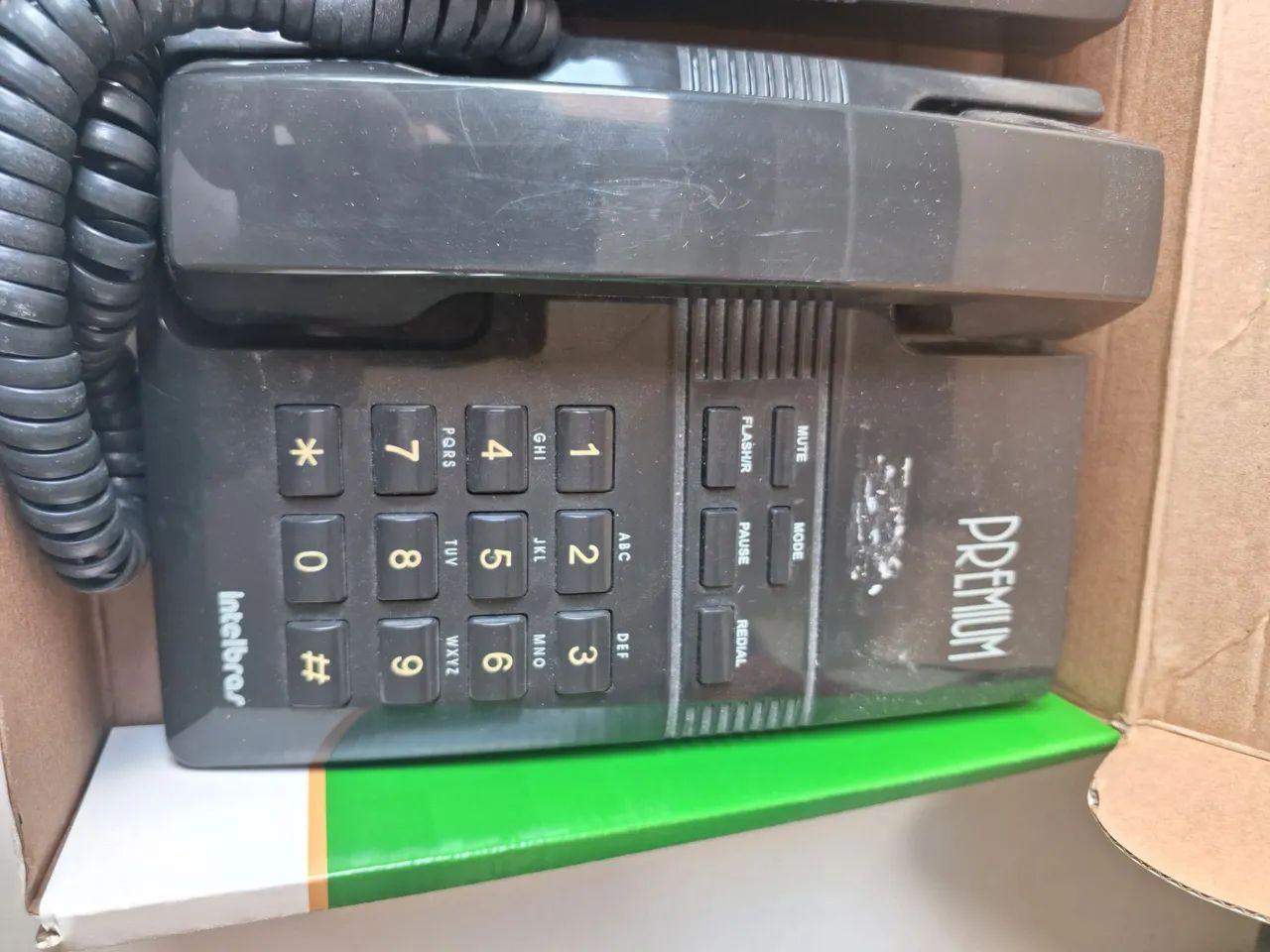 02 telefones fixos de linha Intelbras funcionando  - Foto 2