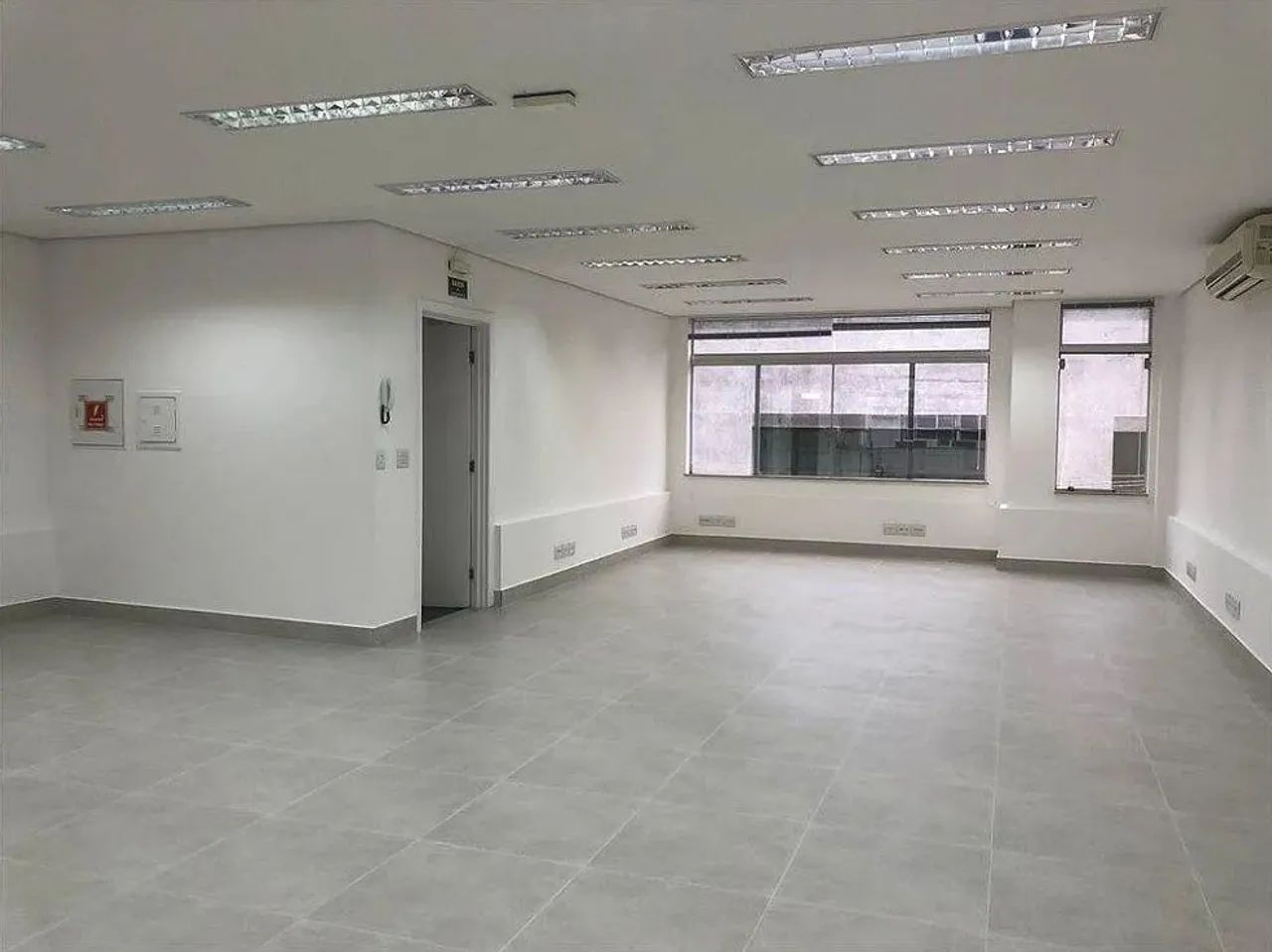 Sala para alugar em Santana de Parnaíba, Centro de Apoio II (Alphaville), com 120 m², Júpi - Foto 10