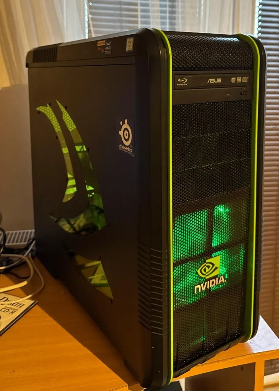 Gabinet Cooler Master Nvidea CM 690II - Advanced Nvídea Edition