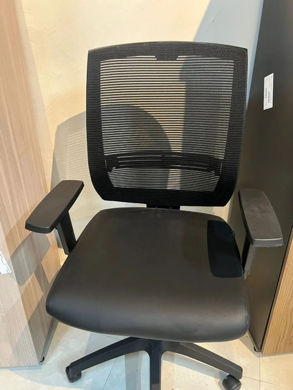 Cadeira de Escritório Giratória New Pronta Entrega - Entrega Rápida - Foto 3