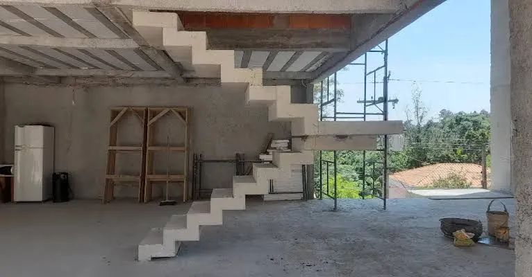 Escadas Batidas Em Vários Modelos  - Foto 5