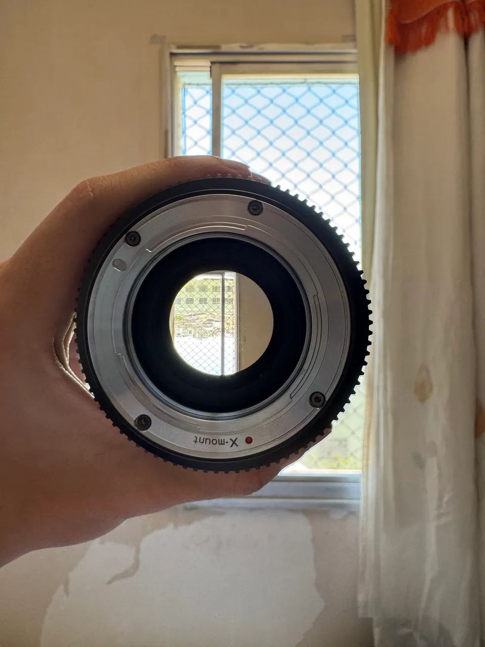 Lente Sirui Nightwalker 24mm t1.2 para X-Mount (Fujifilm