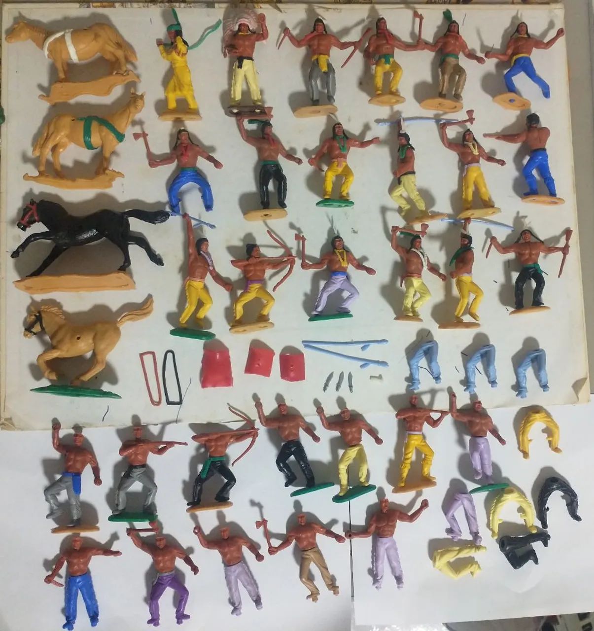 Conjunto de Índios Timpo Toys - tipo Forte Apache 