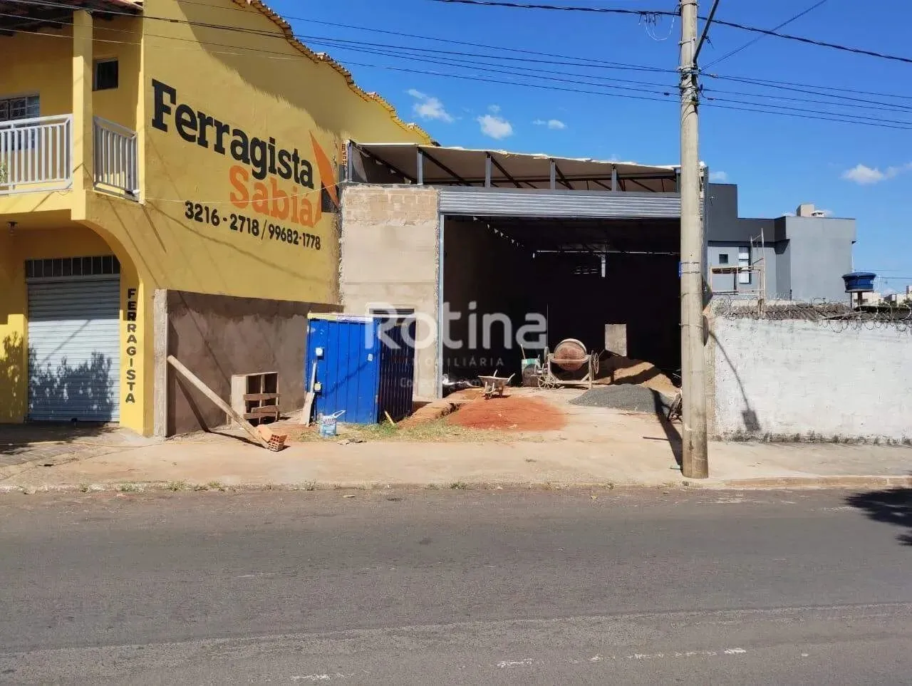 Loja para alugar, Santa Mônica - Uberlândia/MG - Rotina Imobiliária