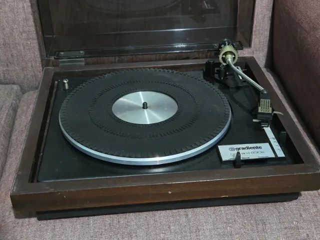 Gradiente S95 (Receiver + Tape Deck + Toca discos) Todos funcionando  - Foto 4
