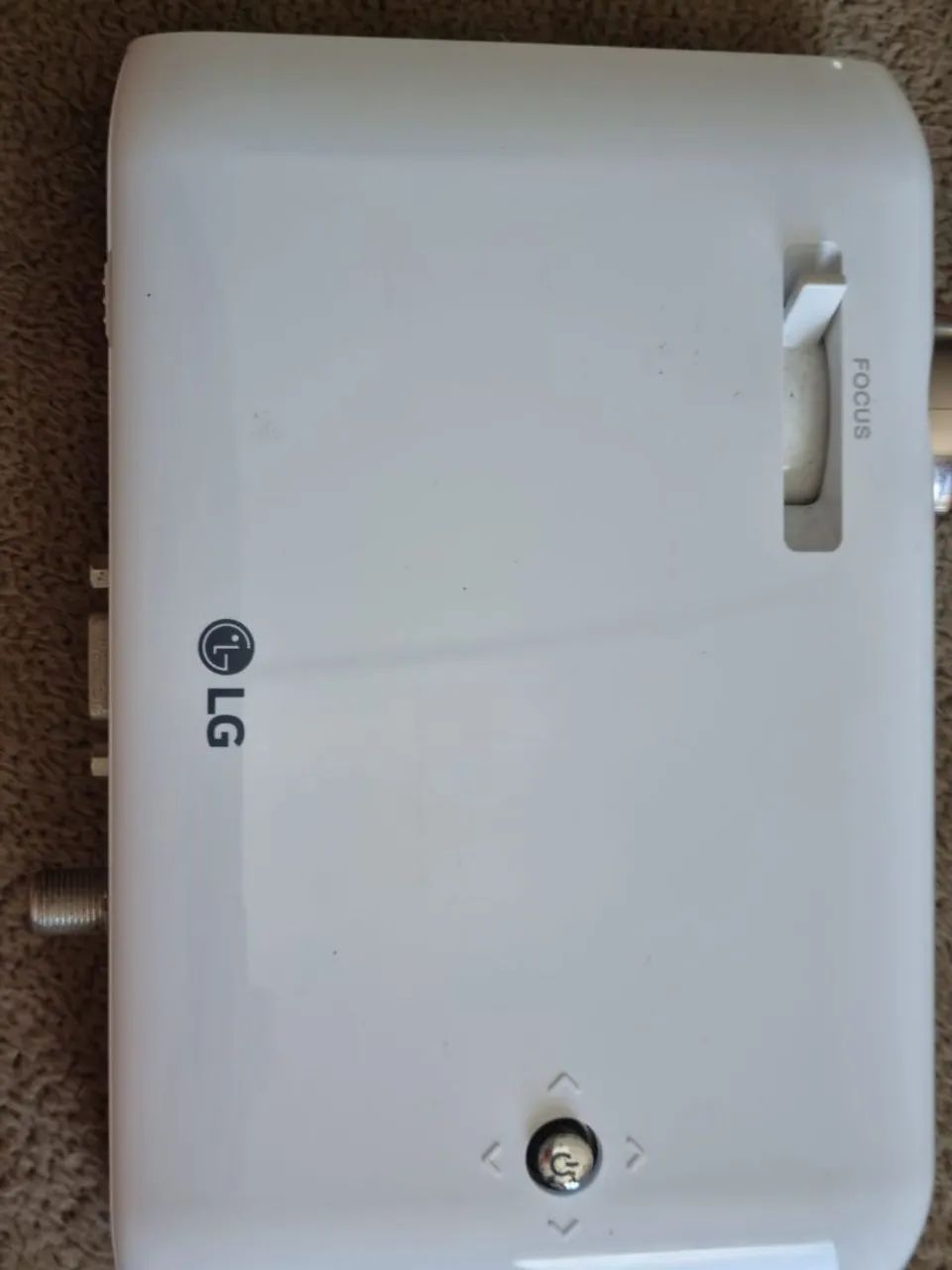 Mini Projetor LG Beam. Funciona em ambientes com Claridade: R$ 1.500,00 - Foto 3