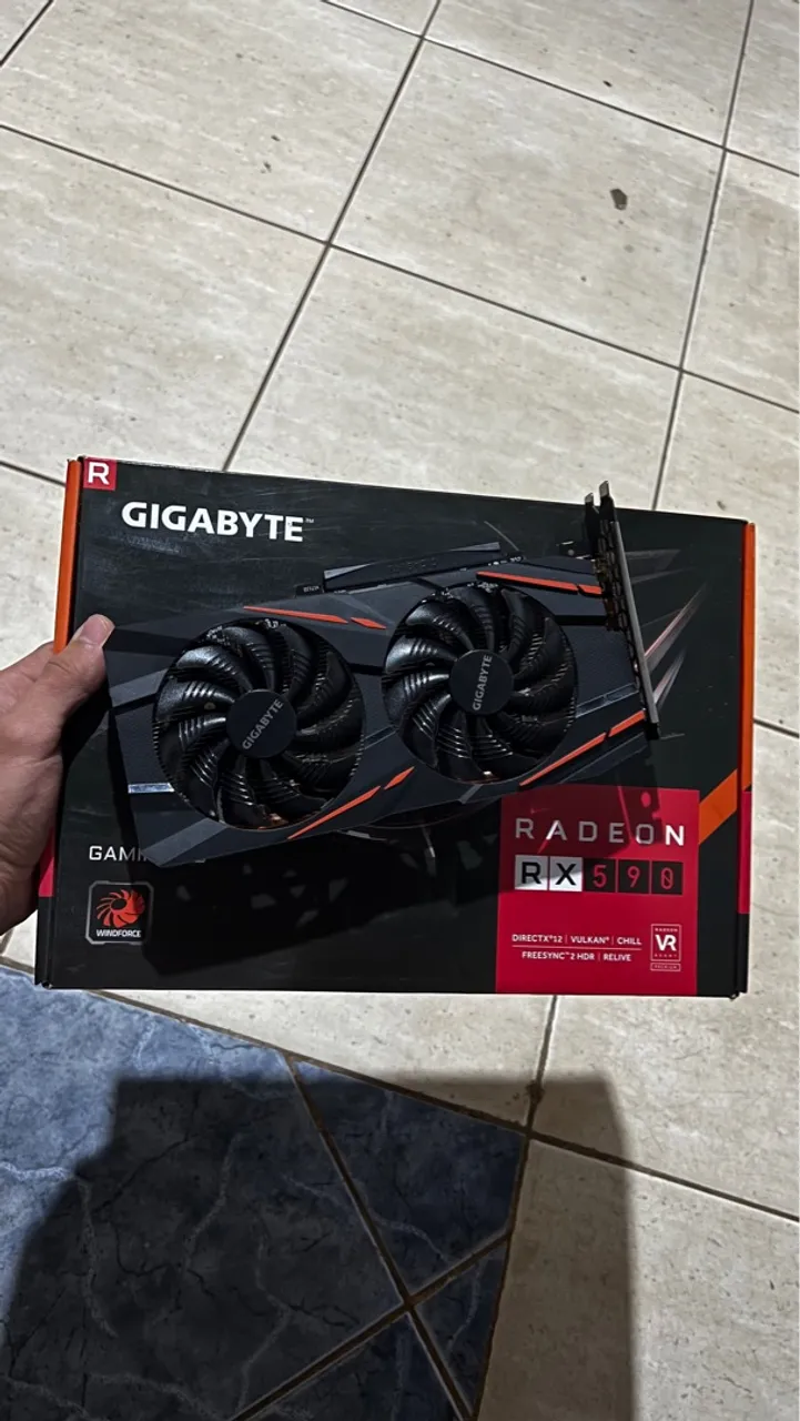 Placa de Vídeo Rx 590 8gb Gigabyte