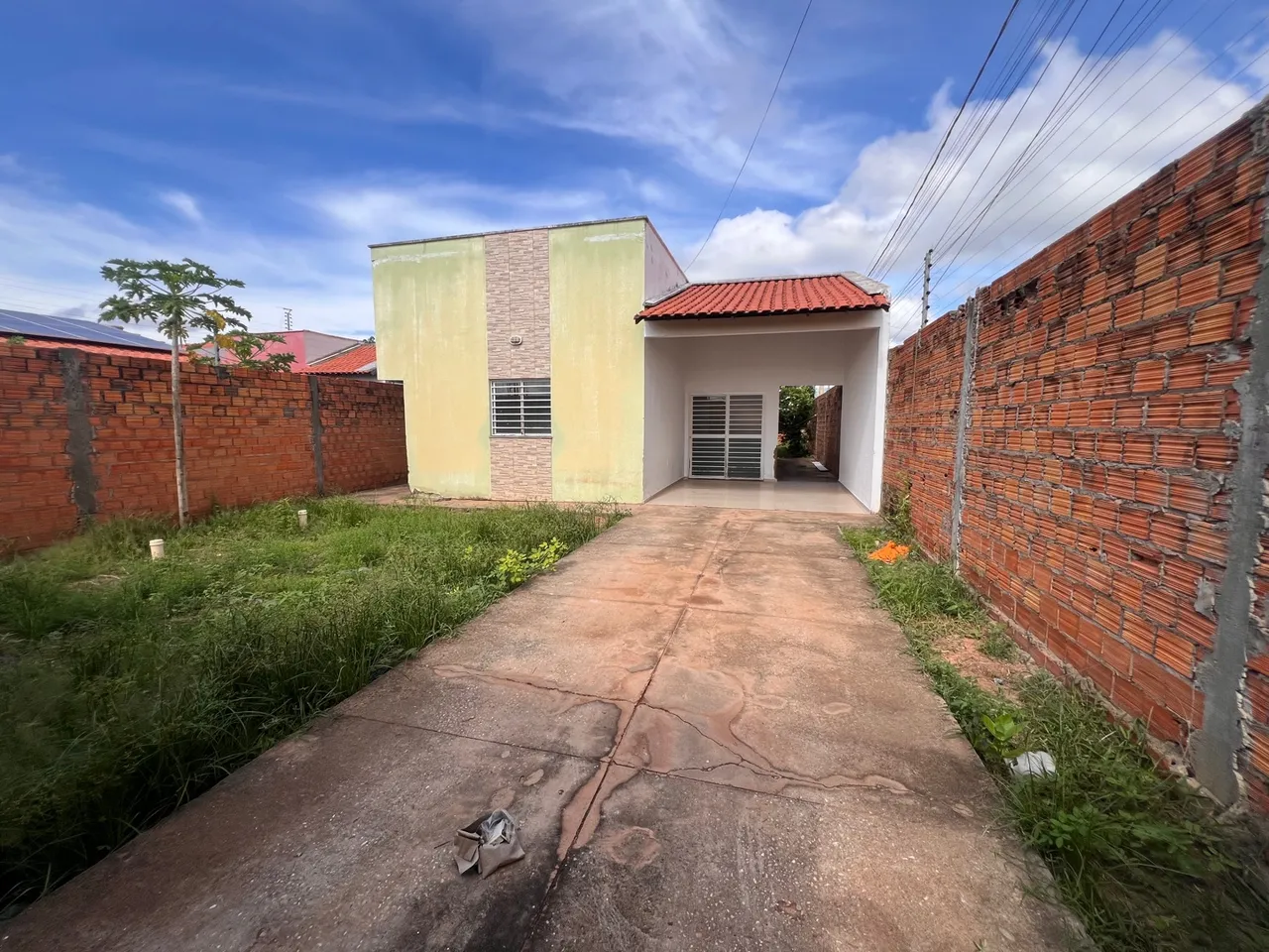 Alugo casa no bairro joia