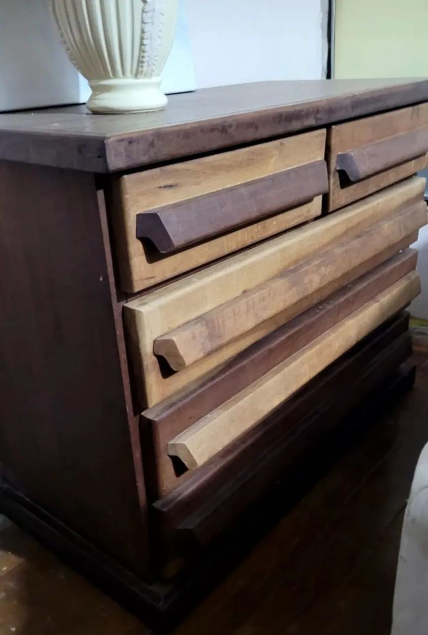 Cômoda e mesa de cabeceira de madeira rústica - Foto 3