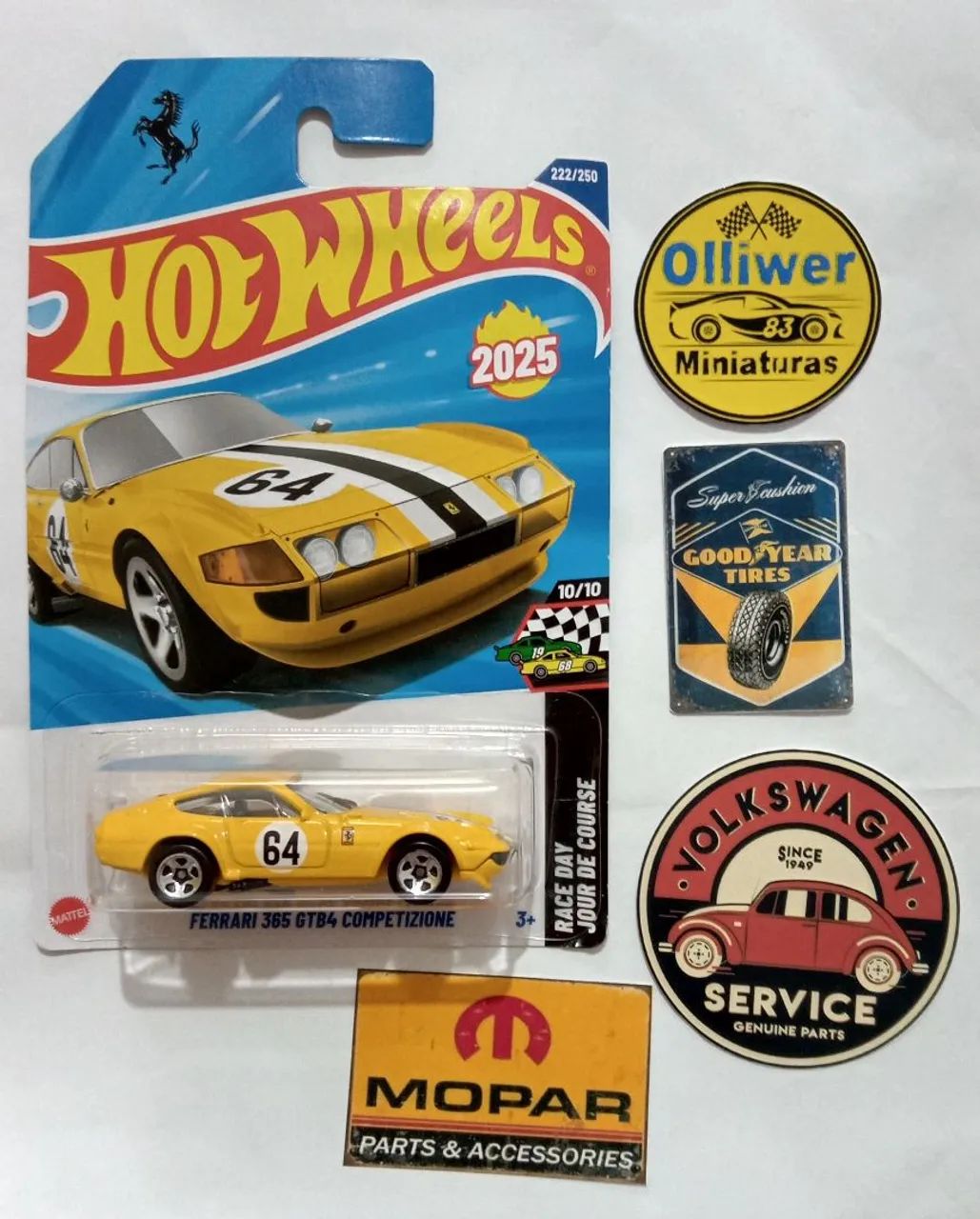Miniatura Hotwheels Ferrari 365 GTB 4 2025 - Hobbies e coleções