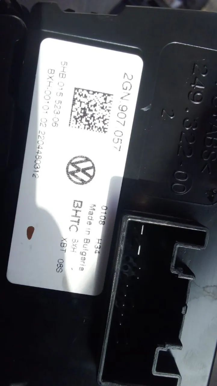Comando de Regulagem de Ar Condicionado VW 2GN907057XBT