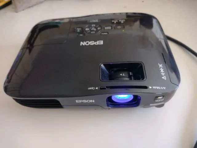 Projetor Multimidia Epson w10-H367A-HDMI-USB-2600 Lumens