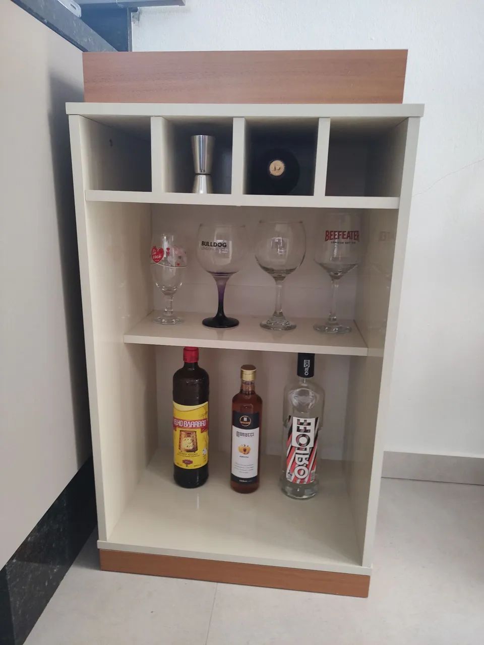 Aparador Bar retrô bandeja de MDF 4 garrafas - Foto 2