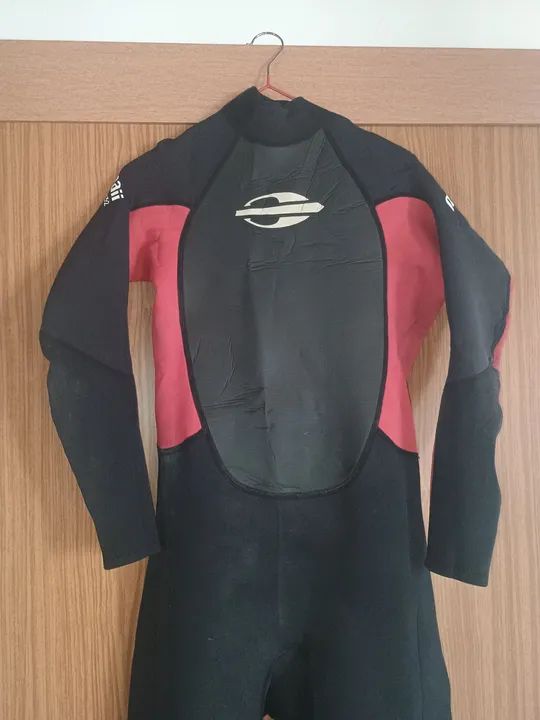 Macacão de Neoprene para Natação - Tamanho MT - Foto 3