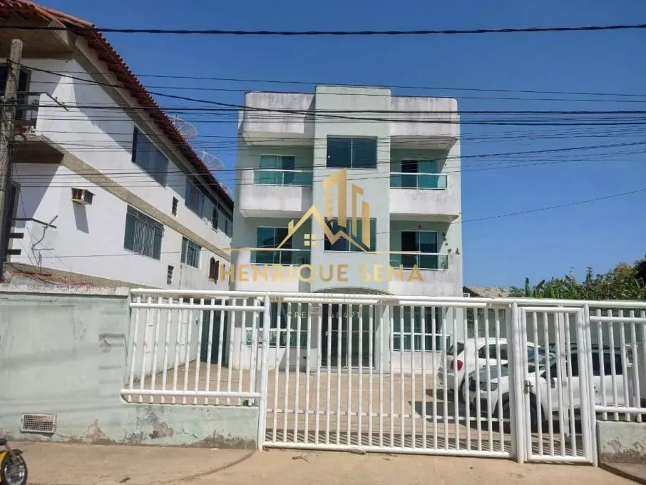Apartamento no centro de São Pedro com 2 quartos.