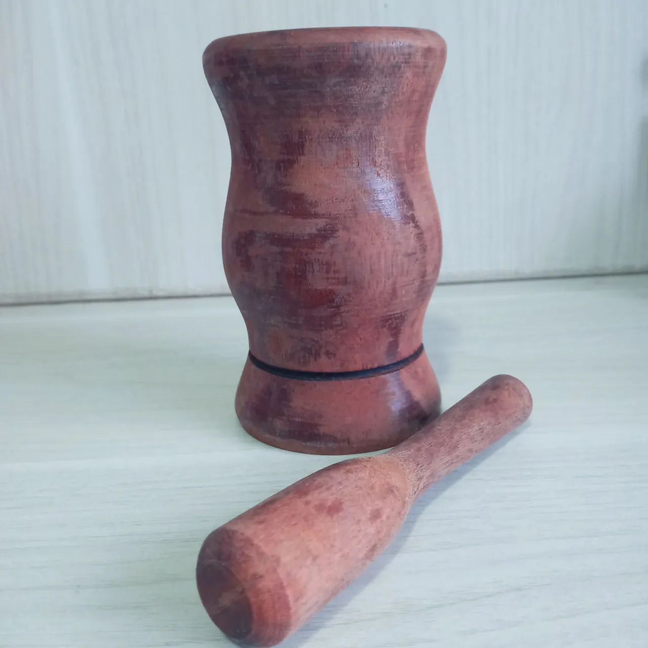 Antigo Pilão anos 70  em madeira  peça linda de decoração vintage e temática. - Foto 4