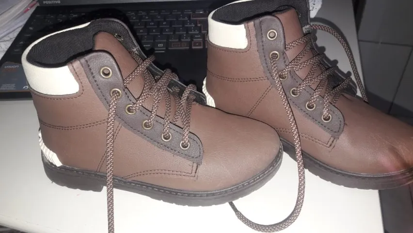 Bota menino 29