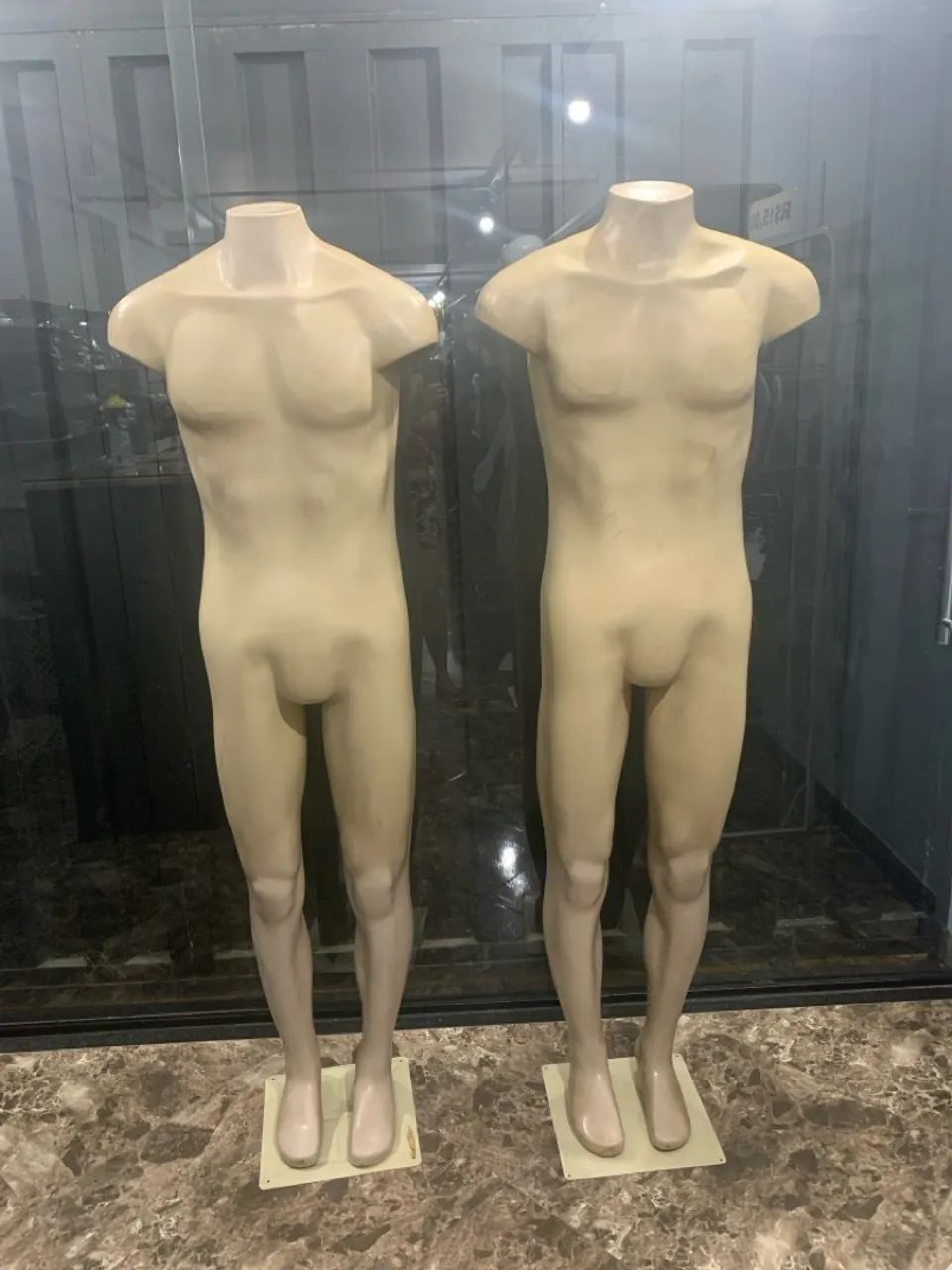 Manequins masculinos 