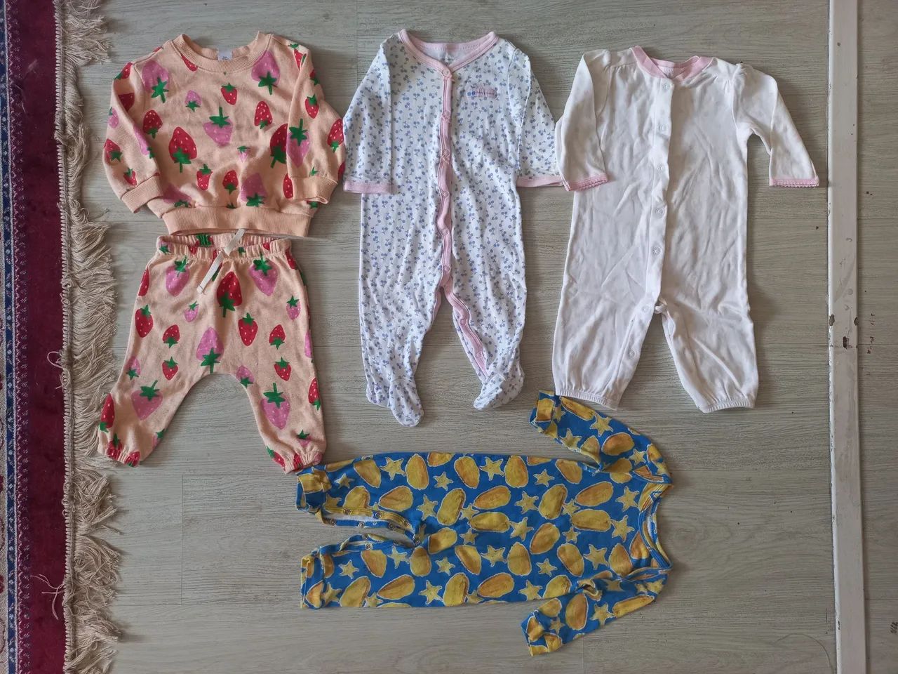 Lote bebê 6/9 meses 