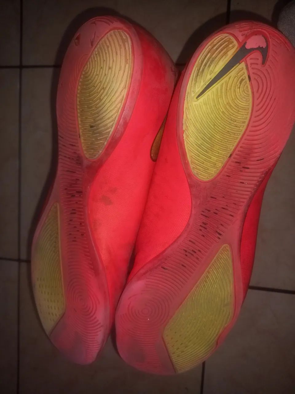 Chuteiras Nike Mercurial  futsal tamanho 43 forma normal usada - Foto 4
