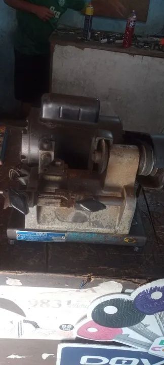 "VENDO MAQUINA PARA CHAVES! - Foto 2