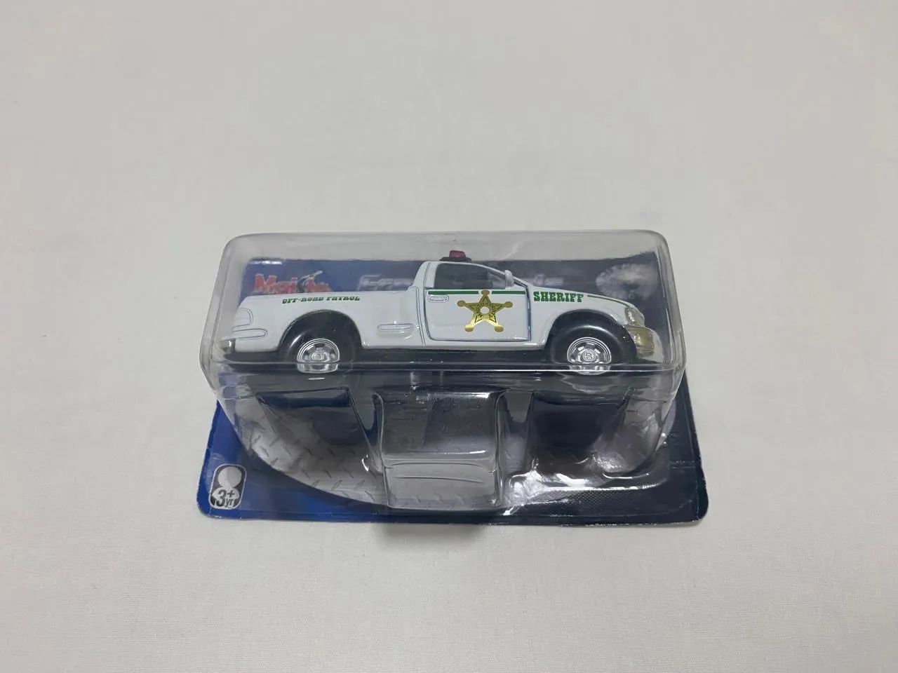 Miniatura Pick up Ford Sheriff Branco Maisto Novo - Foto 3