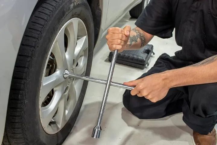 Chave de Roda Cruz 3 bocas 17x19x21mm 1/2 polegadas Universal para carro - Foto 4