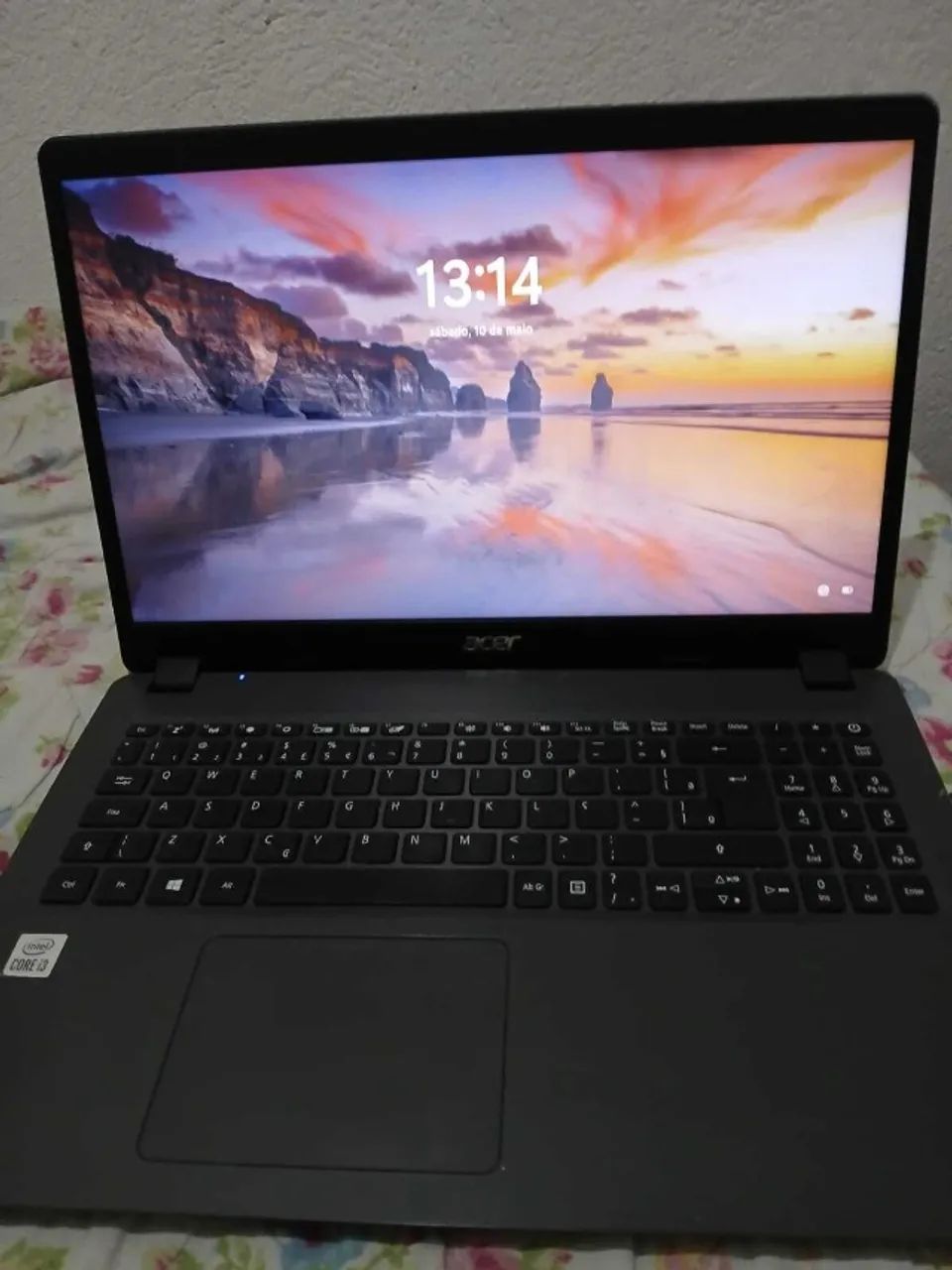 Vende-se notebook acer Intel Core i3-1005G1 de décima geração, 8gb de ram ddr4 e 477 sdd. 