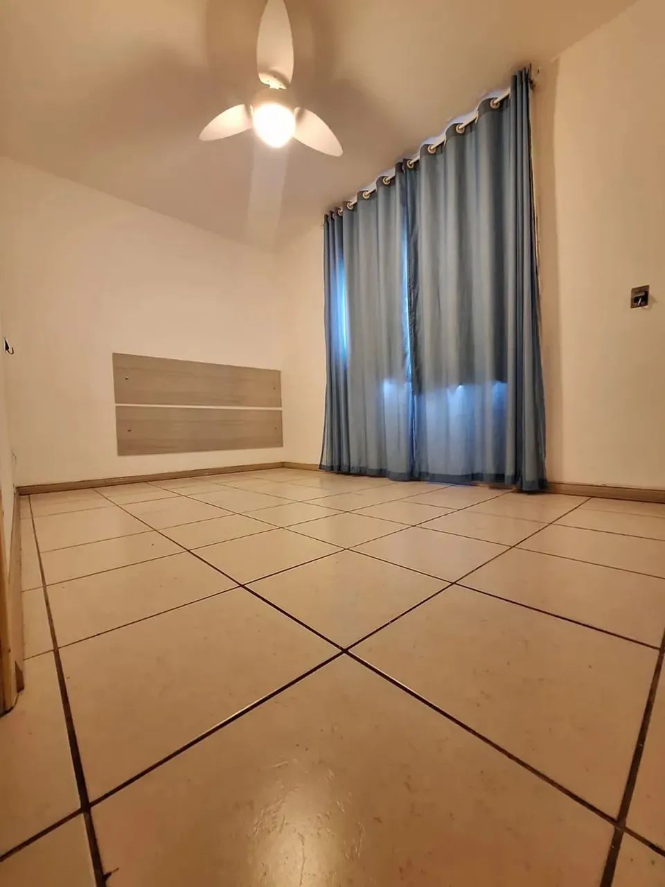 Apartamento para aluguel possui 90 metros quadrados com 2 quartos - Foto 2