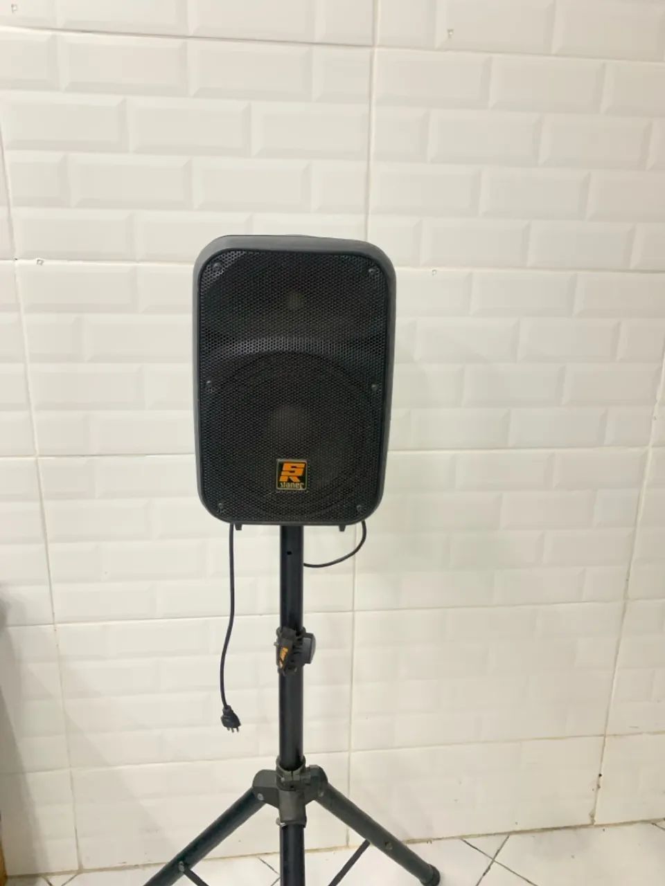 Caixa Staner com suporte  - Foto 2