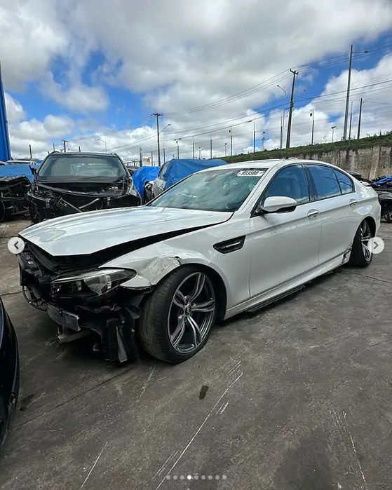 SUCATA BMW M5 4.4 BI-TURBO 560CV 2015 - Foto 2