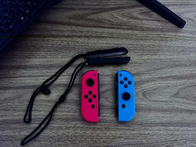 Joycons Semi-Novos 64167739948033120