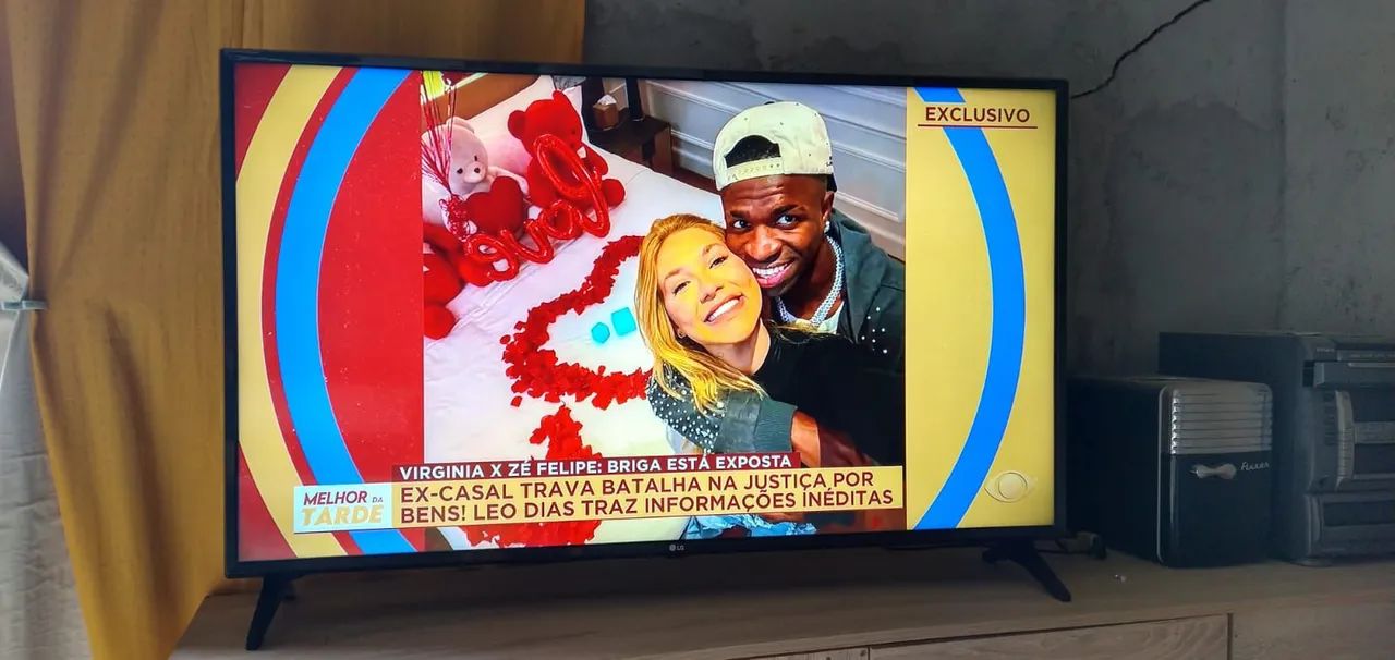 Tv Smart LG 49 polegadas - funcionando perfeitamente.64308565913473120